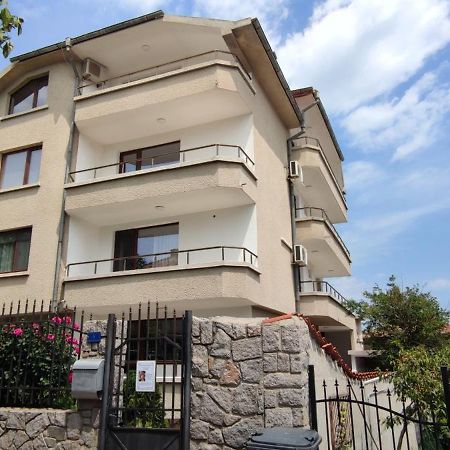 Yanevi Apartments Cernomoreț Exterior foto